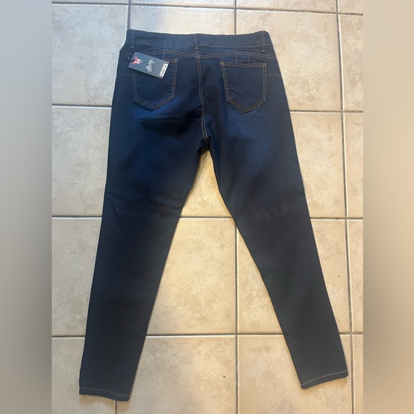 Size 14 ankle jeans - Picture 4 of 4